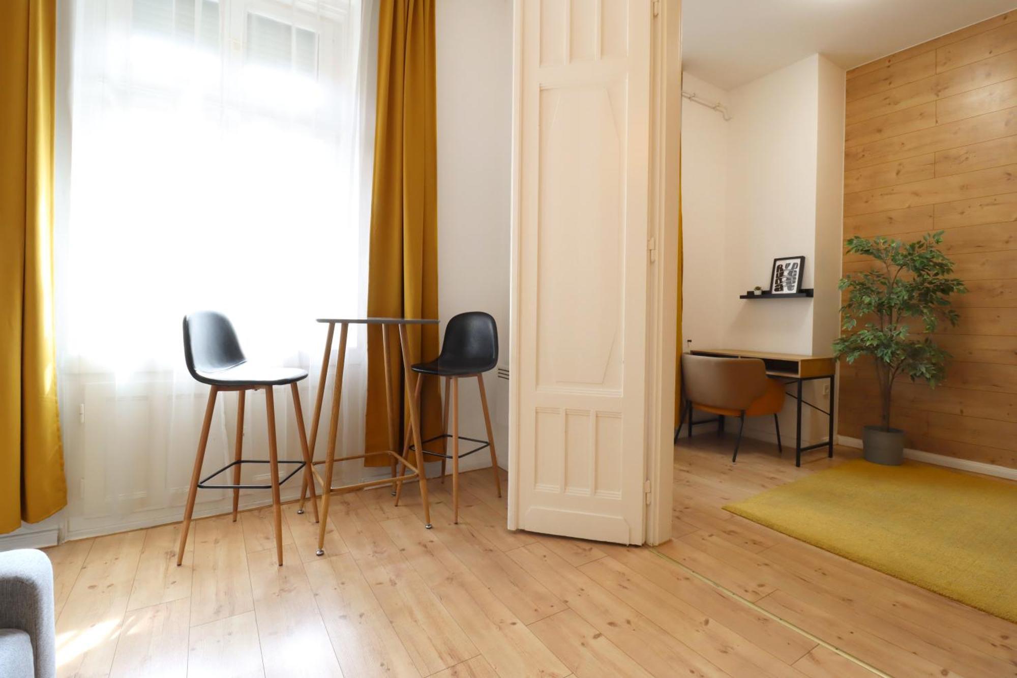 A13 Downtown Apartments With Parking Budapest Exterior photo